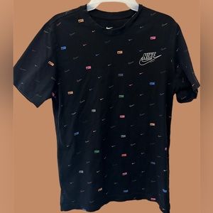 Men’s Small Multicolor Nike Shirt